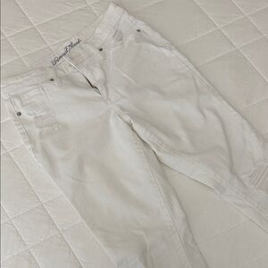 Universal Thread High Rise Jegging